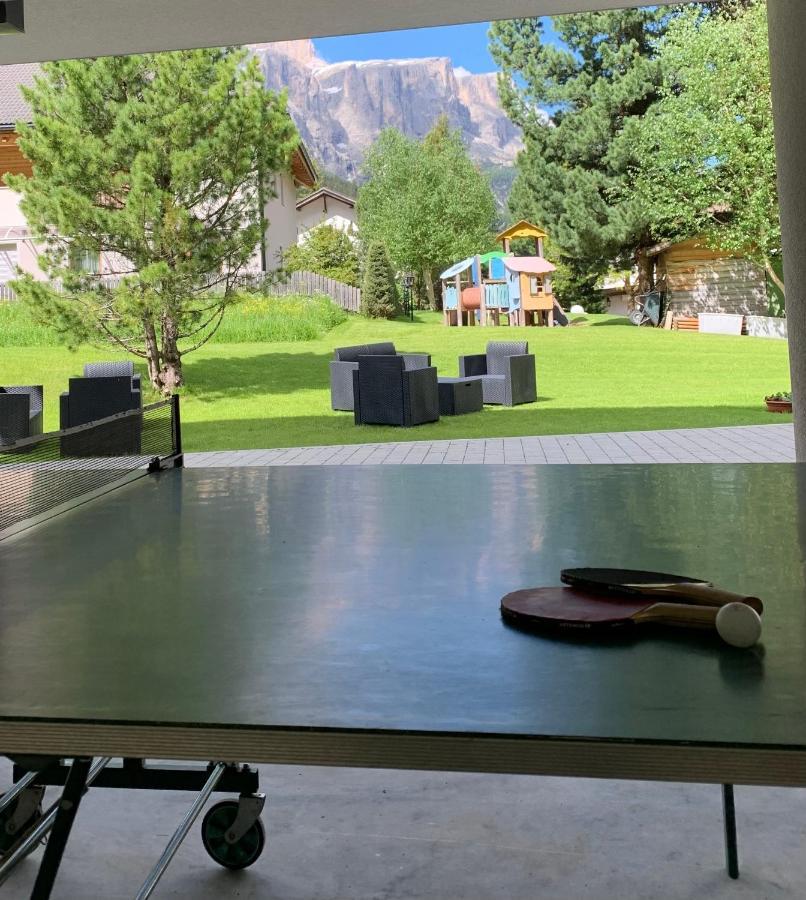 Garni La Vara Corvara In Badia Eksteriør billede