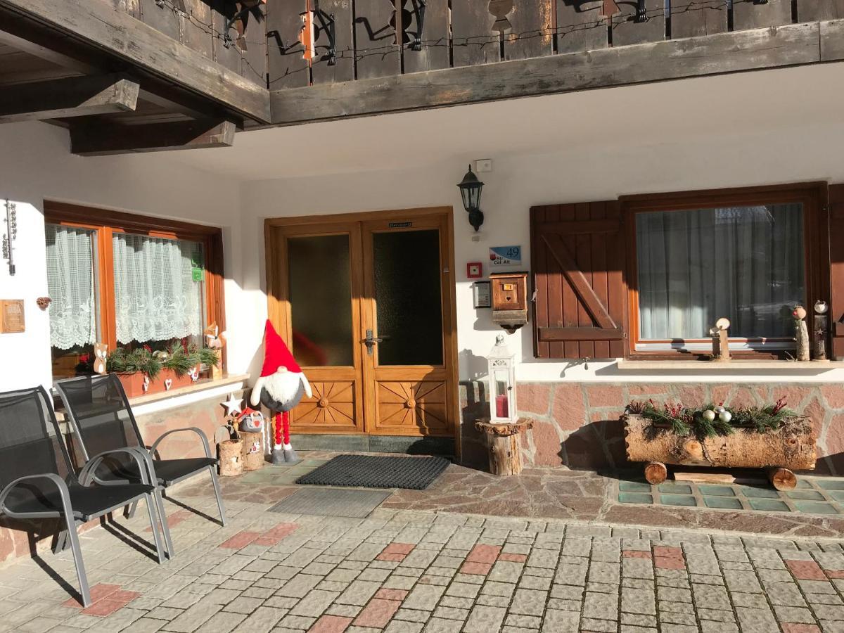 Garni La Vara Corvara In Badia Eksteriør billede